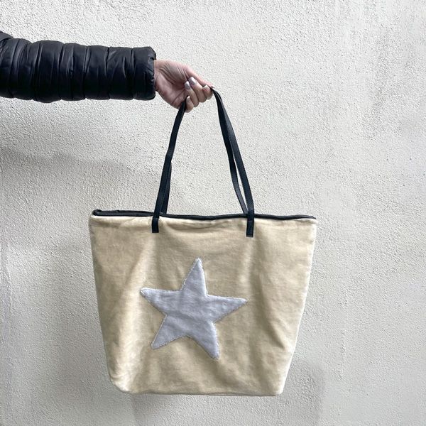 Bolsa de calle beige Estrella Gris