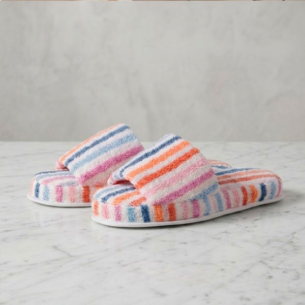 Zapatillas Baño, Tratto
