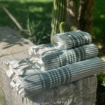 Juego de tres toallas 100% algodón Ribbon Cruz Verde