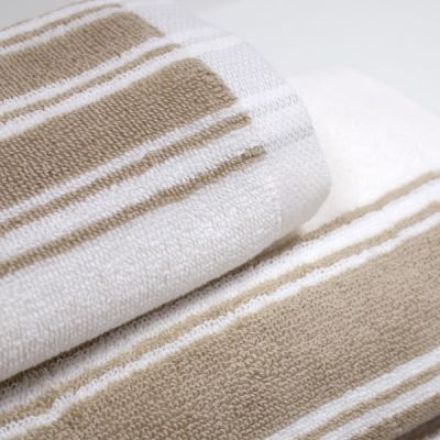 Juego de tres toallas 100% algodón Ribbon Raya Beige