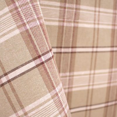 Estovalles d'estil Escocès de fil tintat Rosa