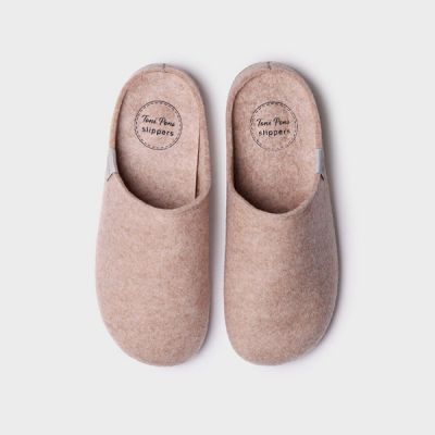 Zapatilla de casa tipo zueco para mujer en fieltro reciclado MONA-FR Beige Toni Pons 